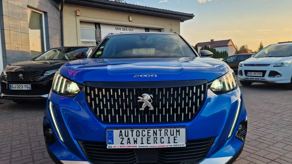PEUGEOT 2008 -