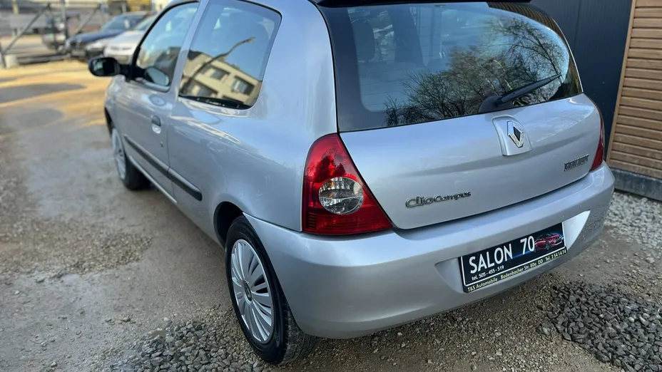 RENAULT Clio -