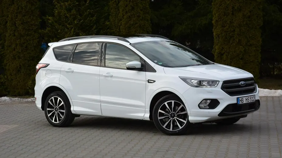 FORD Kuga -