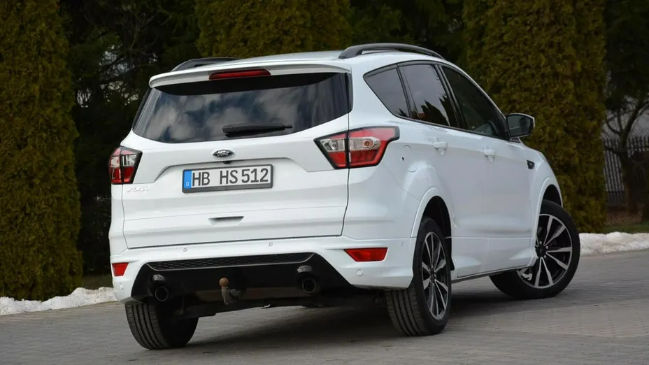 FORD Kuga -