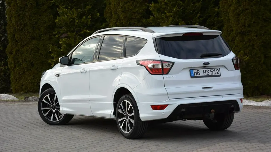 FORD Kuga -
