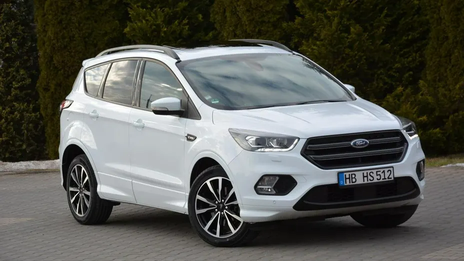 FORD Kuga -