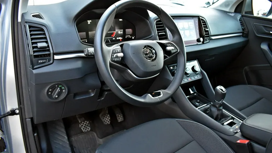 SKODA Karoq -