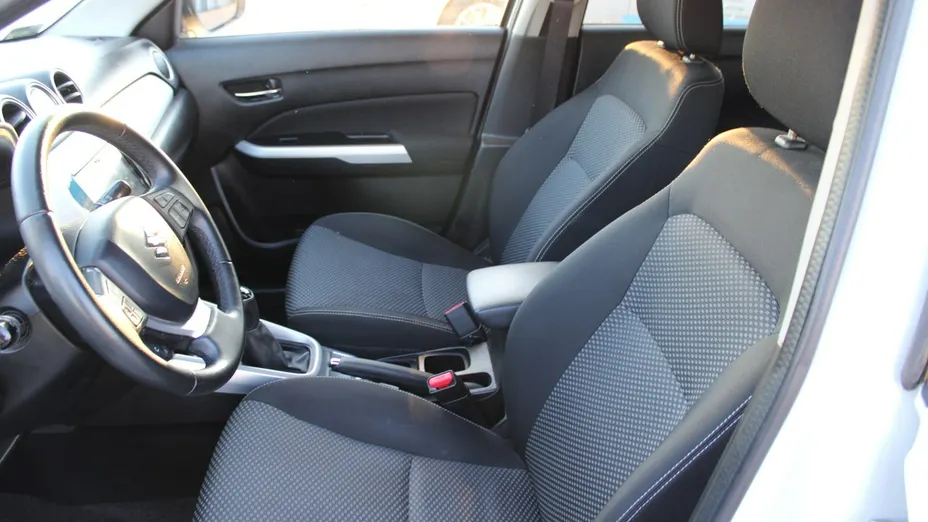 SUZUKI Vitara -