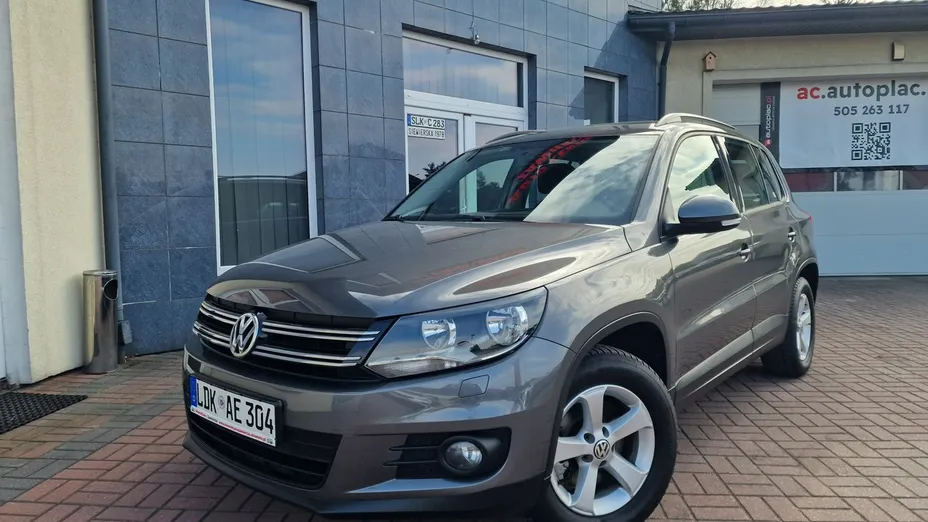 VOLKSWAGEN Tiguan -