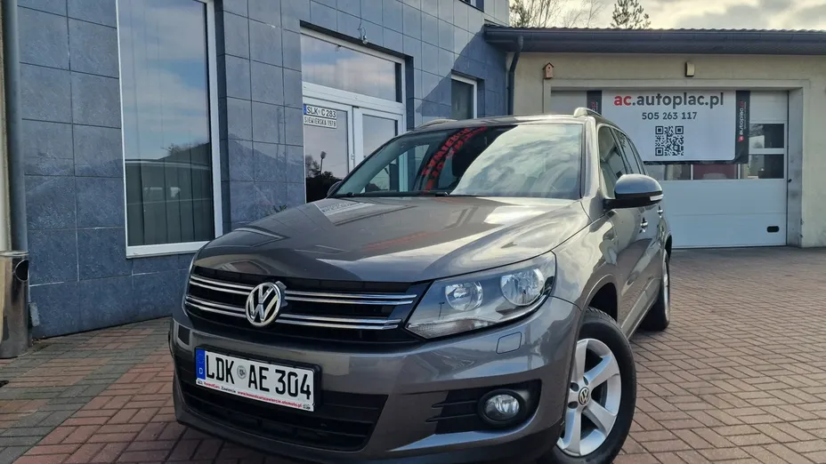 VOLKSWAGEN Tiguan -