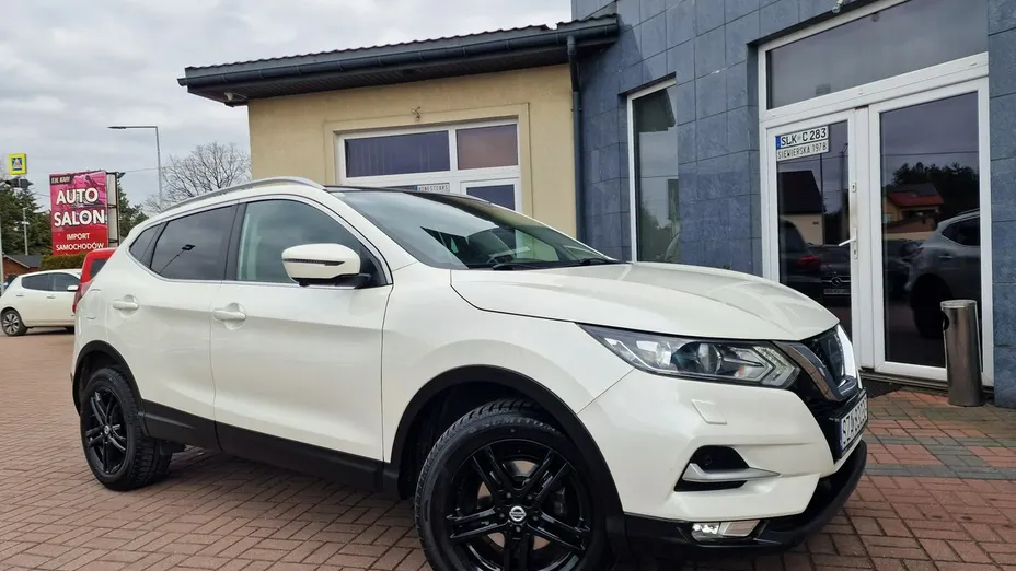 NISSAN Qashqai -