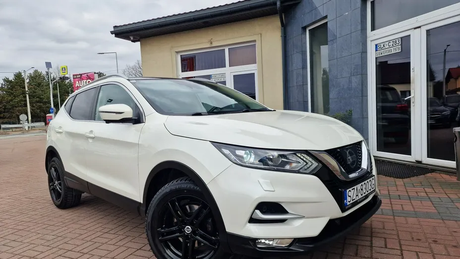 NISSAN Qashqai -