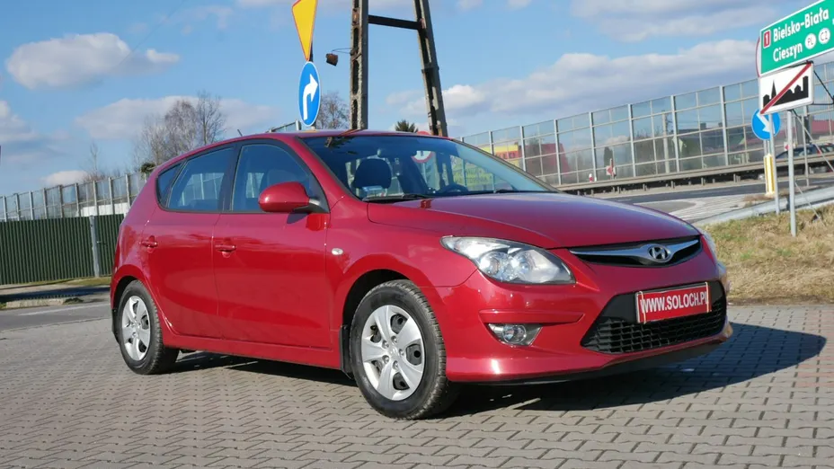 HYUNDAI i30 -