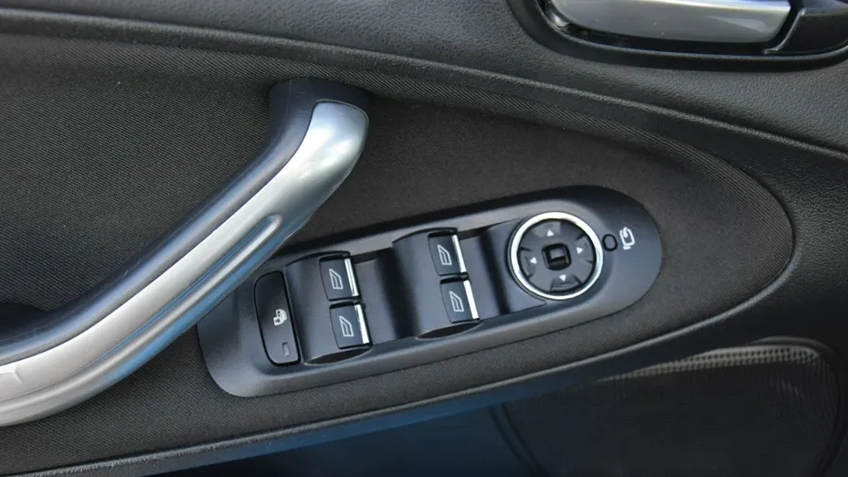 FORD S-MAX -