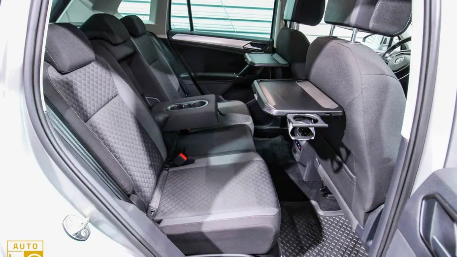 VOLKSWAGEN Tiguan -