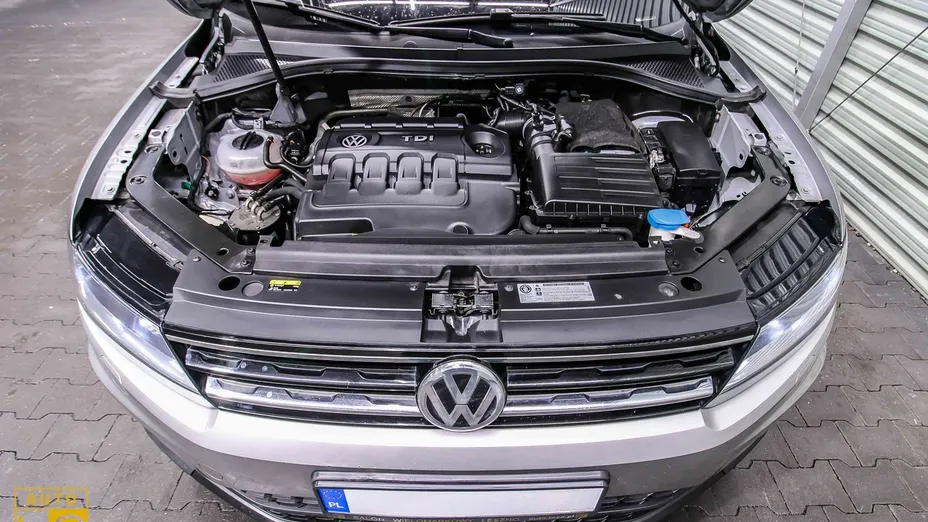 VOLKSWAGEN Tiguan -