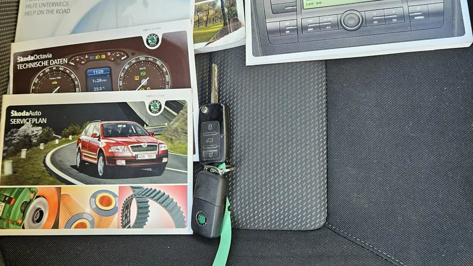 SKODA Octavia -