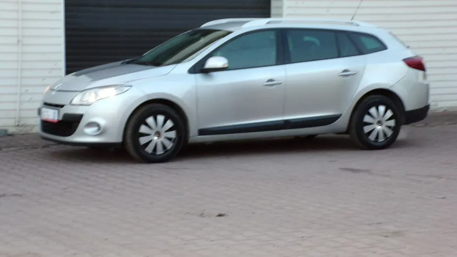 RENAULT Megane -