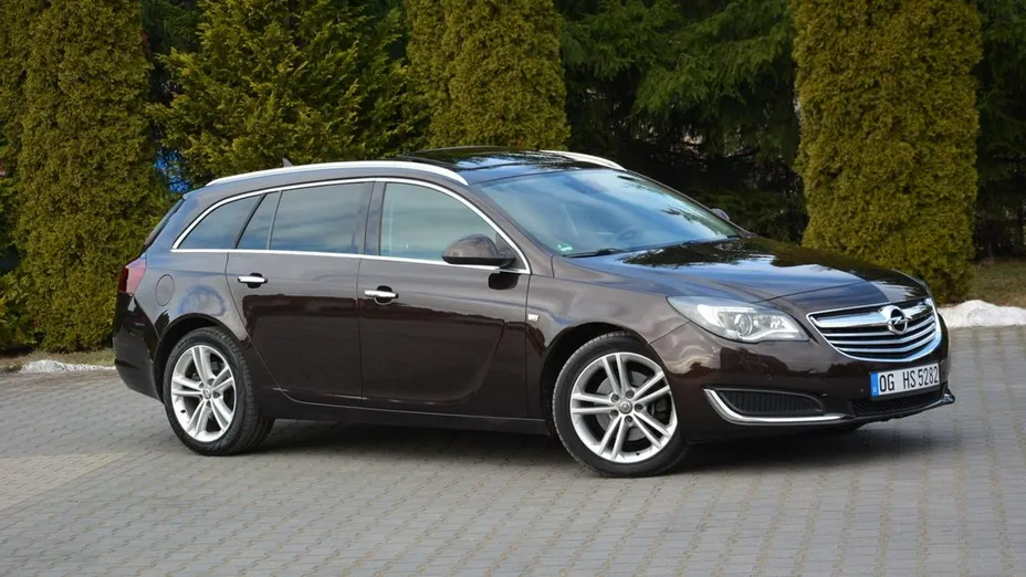 OPEL Insignia -