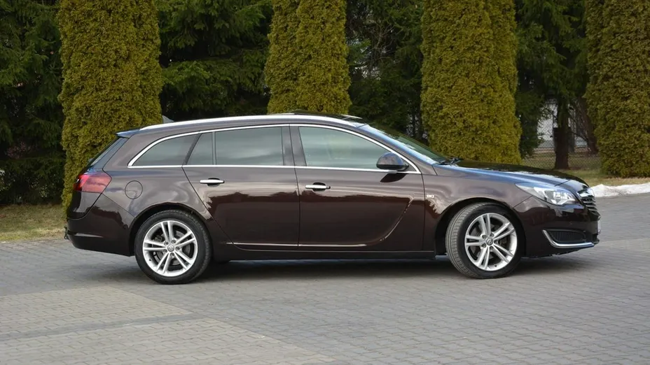 OPEL Insignia -