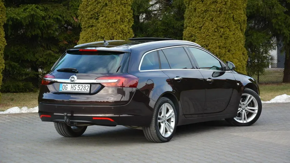 OPEL Insignia -
