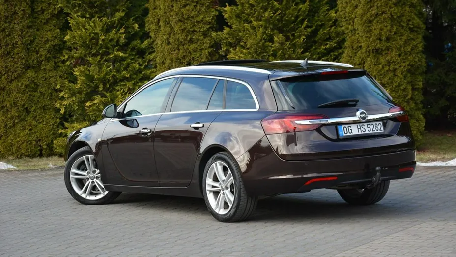 OPEL Insignia -