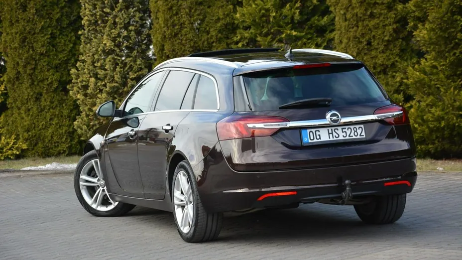 OPEL Insignia -