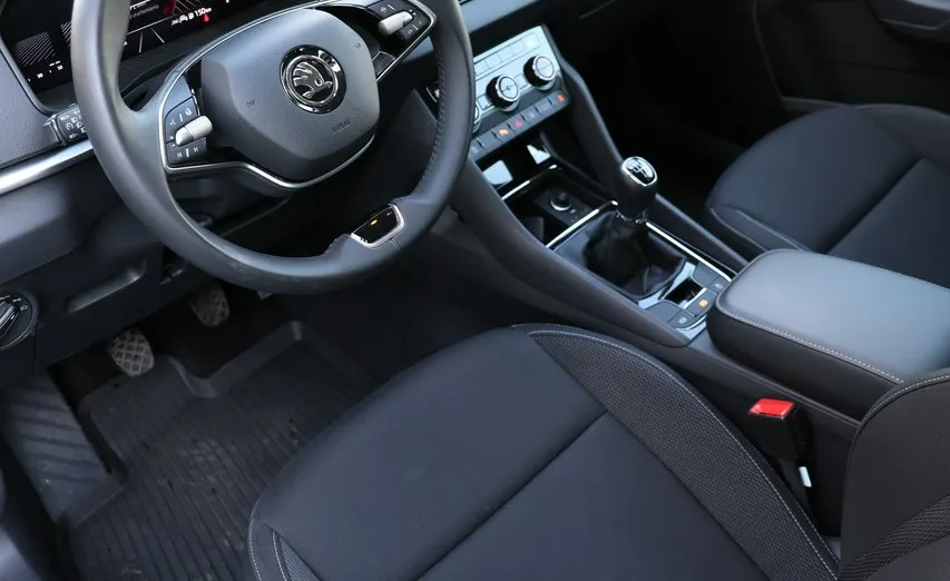 SKODA Karoq -