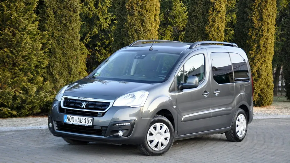 PEUGEOT Partner -
