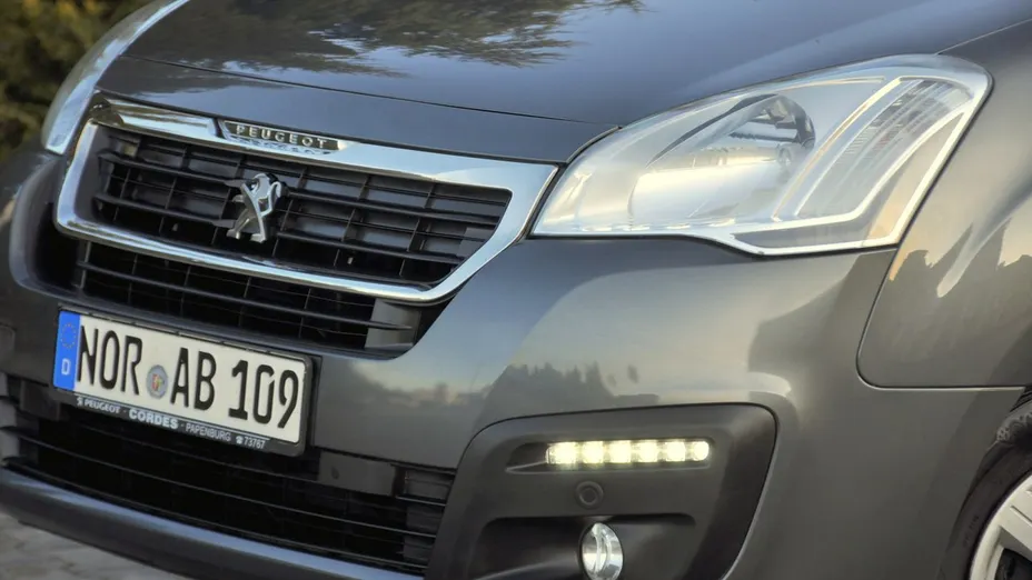 PEUGEOT Partner -