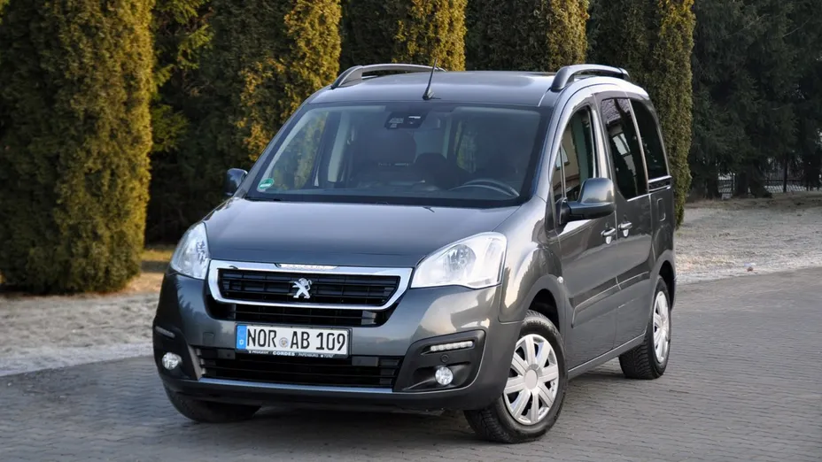 PEUGEOT Partner -