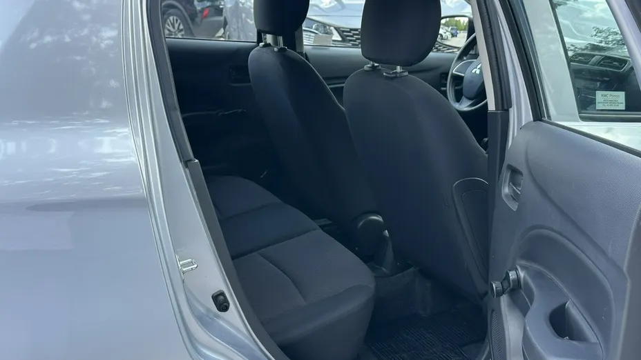 MITSUBISHI Space Star -
