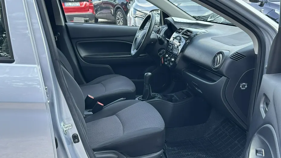 MITSUBISHI Space Star -
