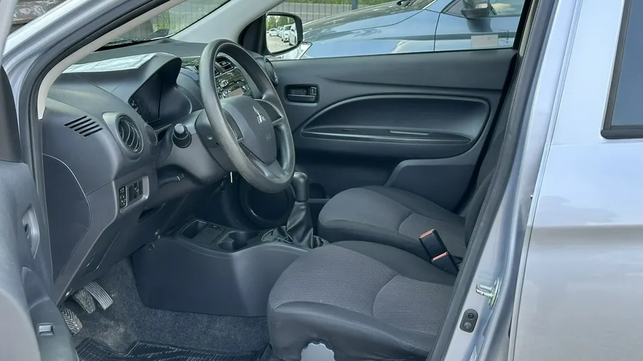 MITSUBISHI Space Star -