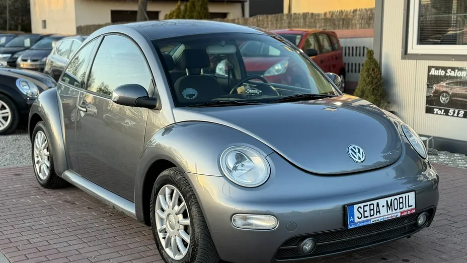 VOLKSWAGEN New Beetle -