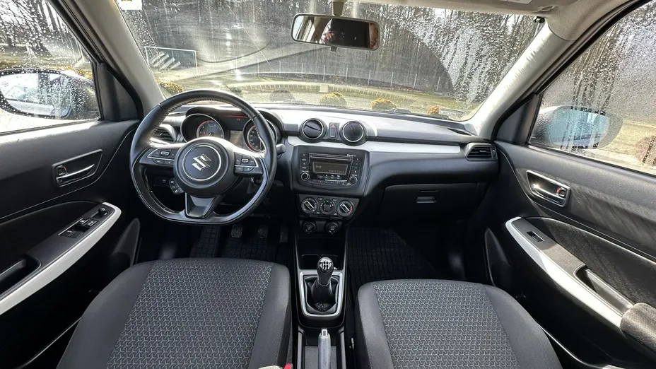 SUZUKI Swift -