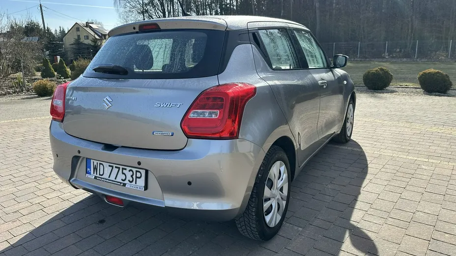 SUZUKI Swift -