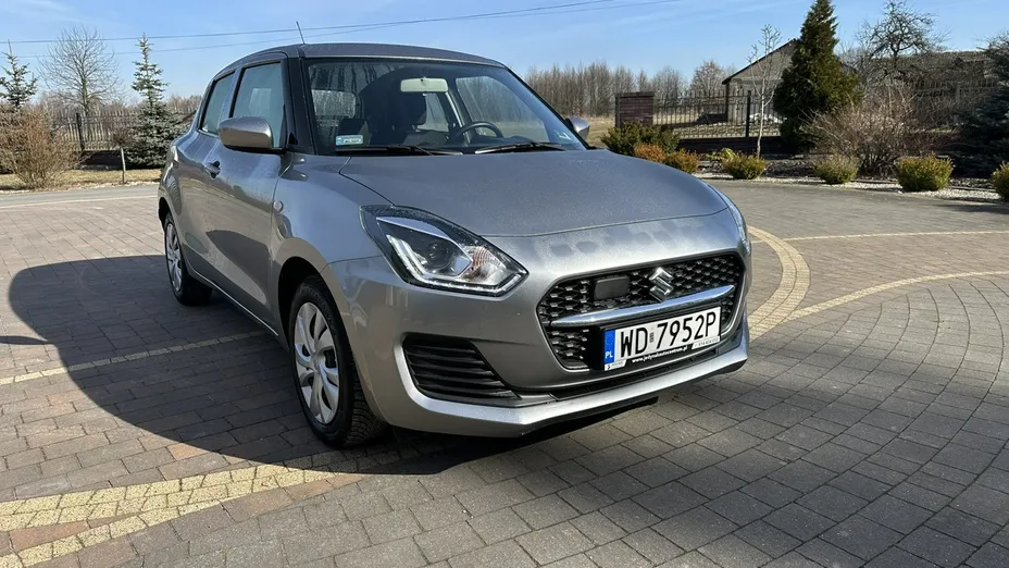 SUZUKI Swift -