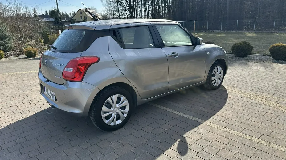 SUZUKI Swift -
