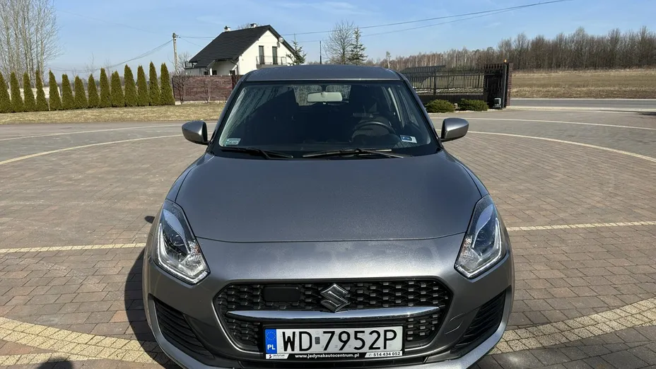 SUZUKI Swift -
