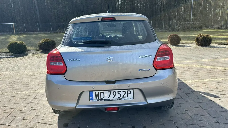 SUZUKI Swift -
