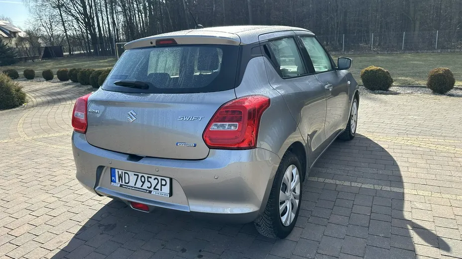 SUZUKI Swift -