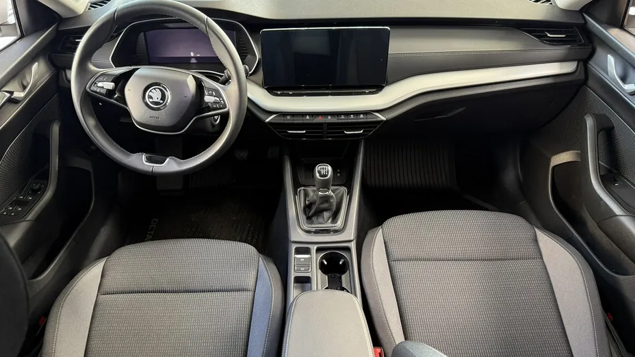 SKODA Octavia -