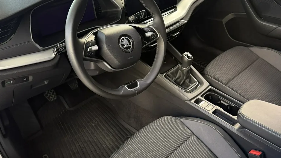 SKODA Octavia -