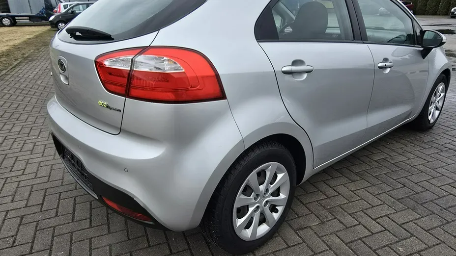 KIA Rio -