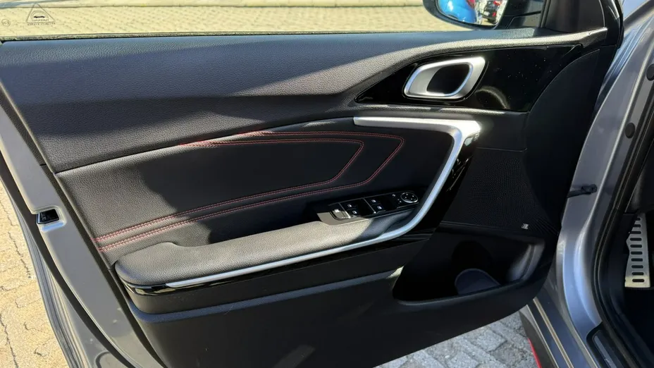 KIA ProCeed -