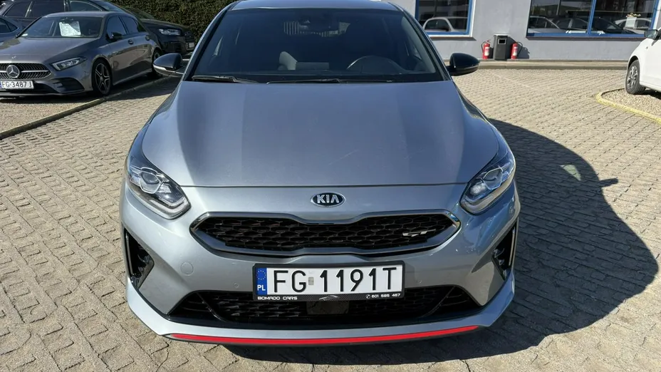 KIA ProCeed -
