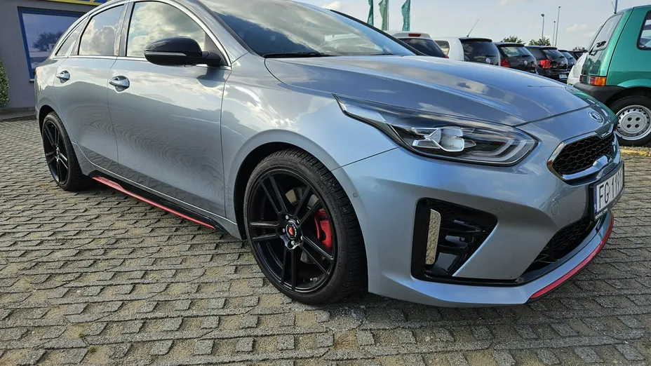 KIA ProCeed -