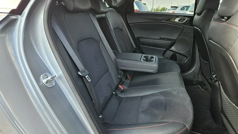 KIA ProCeed -