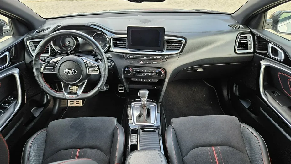 KIA ProCeed -