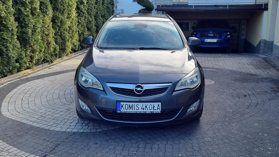 OPEL Astra -