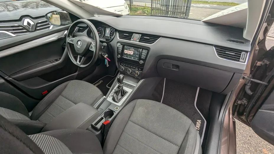 SKODA Octavia -