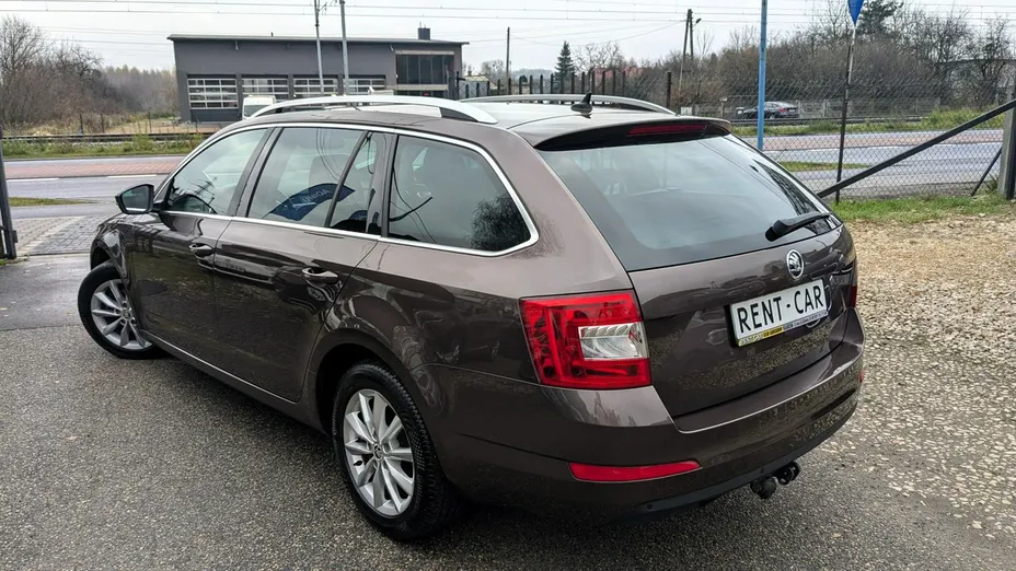 SKODA Octavia -