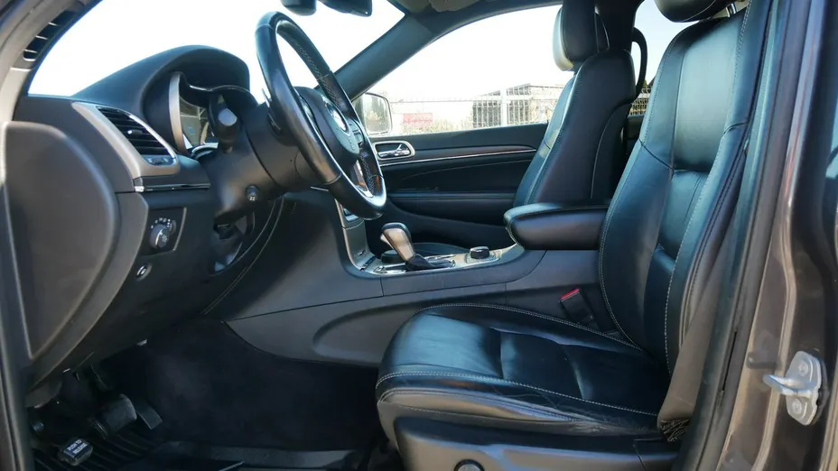 JEEP Grand Cherokee -